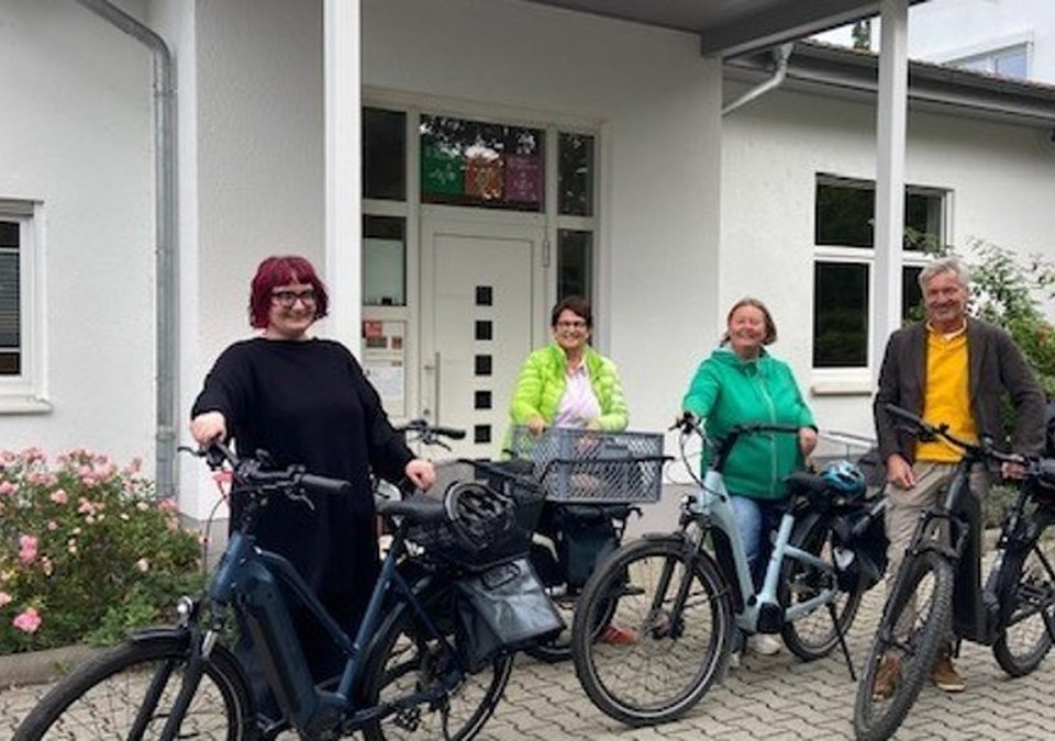 Eltville stationiert vier Elektrofahrräder und ein Lastenrad für Dienstfahrten