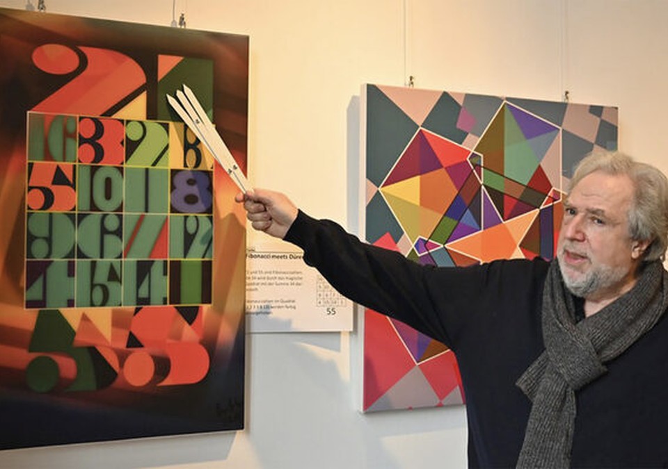 Formen, Zahlen, Farbe: Ausstellung mit mathematischen Bildern im Wiesbadener Rathaus