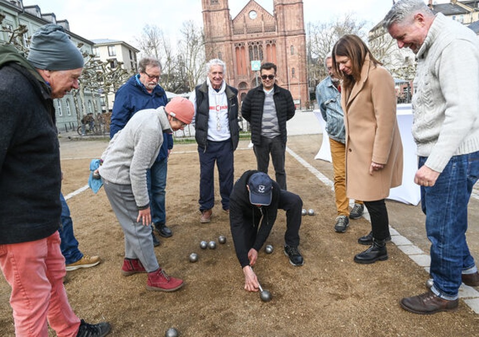 Luisenplatz: Bouleanlage nach Winterpause wieder geöffnet mit kostenfreien Verleihangeboten
