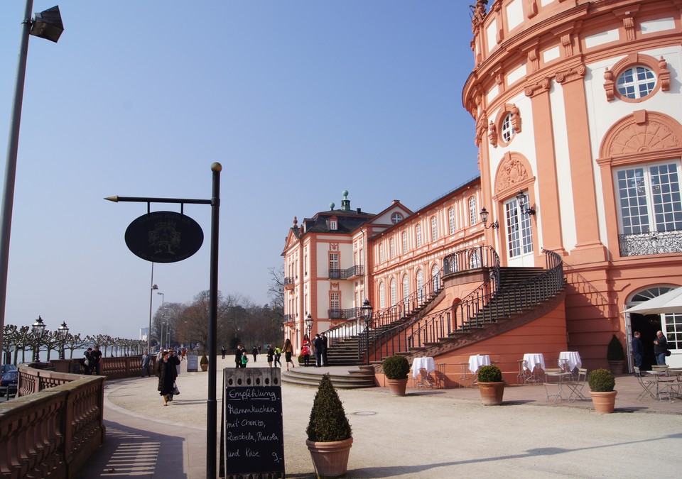 Schloss Biebrich wird Schauplatz für Rheingauer Weinkultur am 11. April