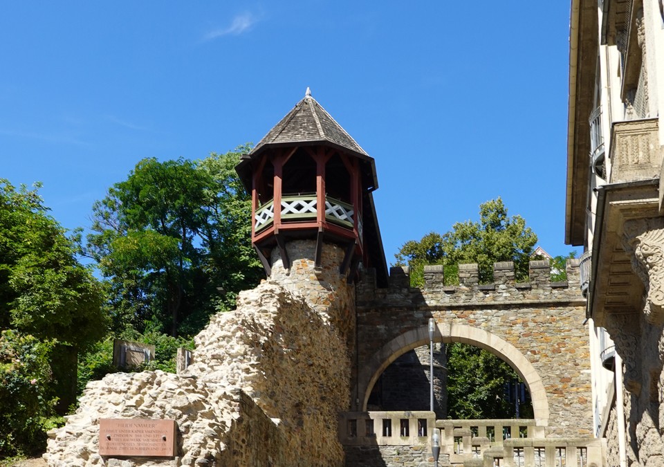 Vortrag in Wiesbaden über Heidenmauer: Unklarheit über Zweck des römischen Bauwerks Vortrag in Wiesbaden über Heidenmauer: Unklarheit über Zweck des römischen Bauwerks